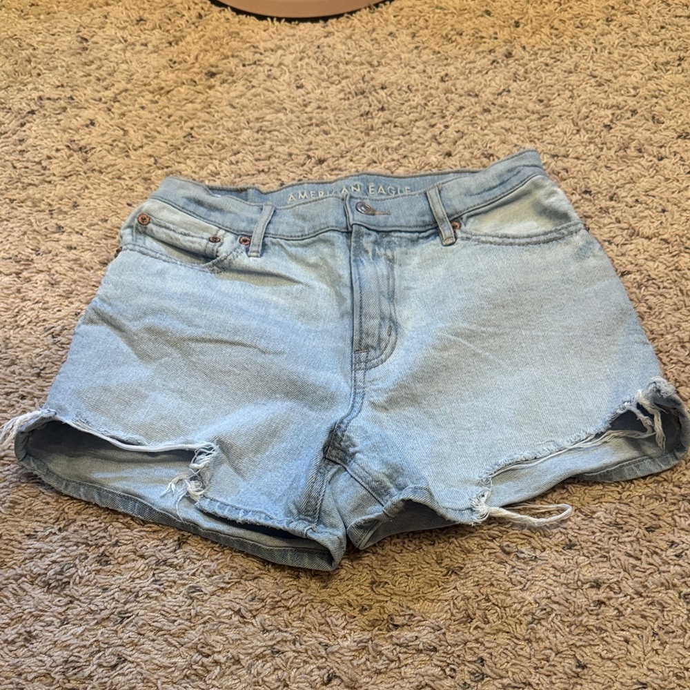 American Eagle Outfitters relaxed jean shorts